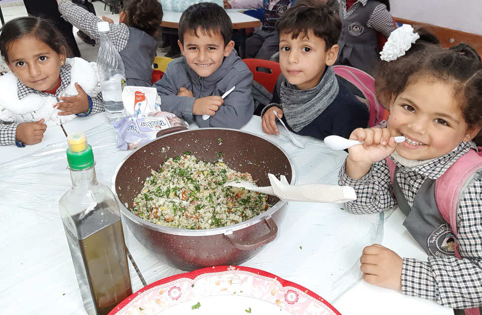 Kids making food