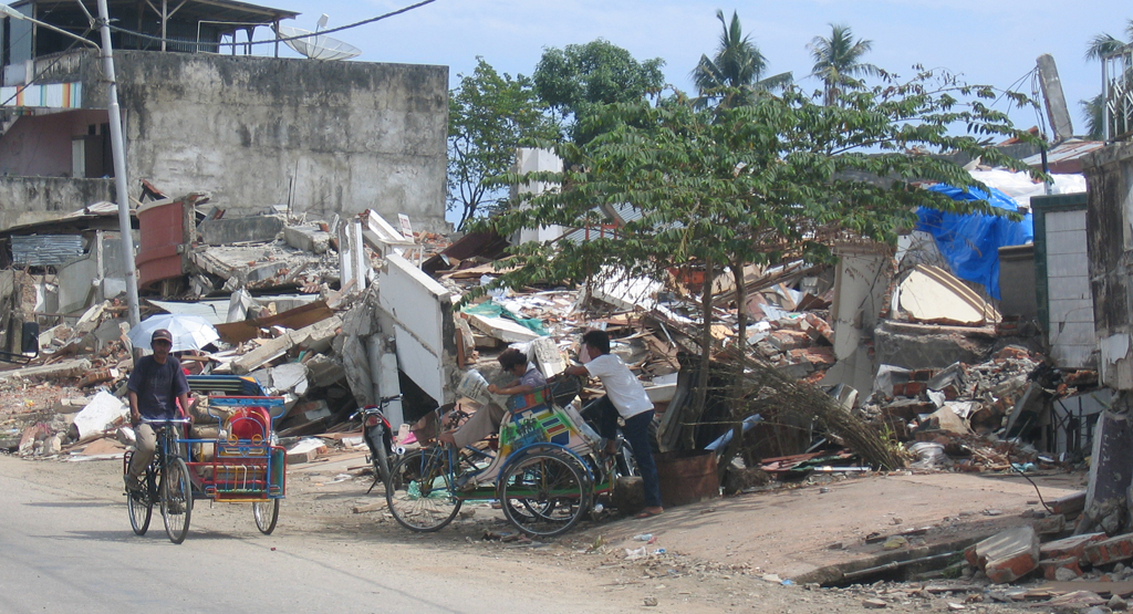 2004 tsunami survivors